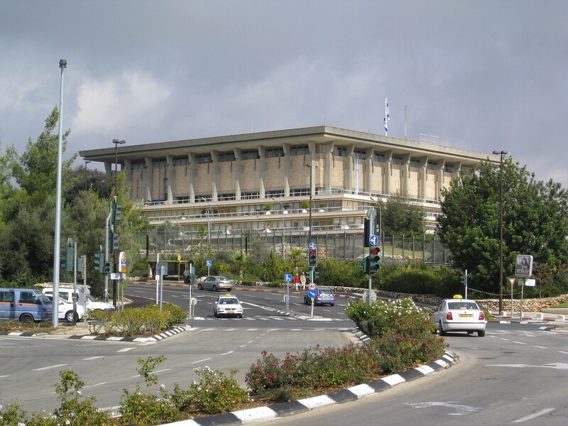 תמונה עריכתית: האם לחיילים יש קול בהחלטות על מבצעים צבאיים?