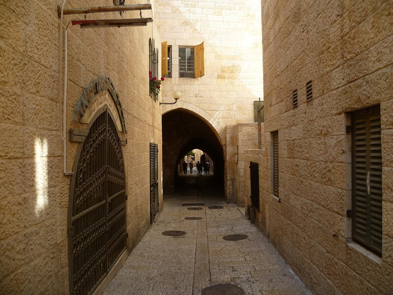 תמונה עריכתית: ניאו־ליברליזם גלוקלי והדתה בחינוך הישראלי