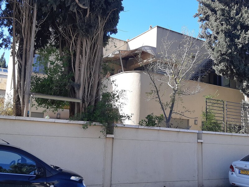 תמונה עריכתית: דתות הגמוניות, רובנות והטיה דתית ממשלתית