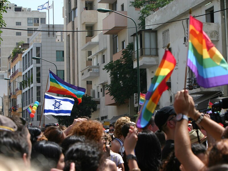 תמונה עריכתית: ערים ליברליות במדינות בתהליך אוטוקרטיזציה