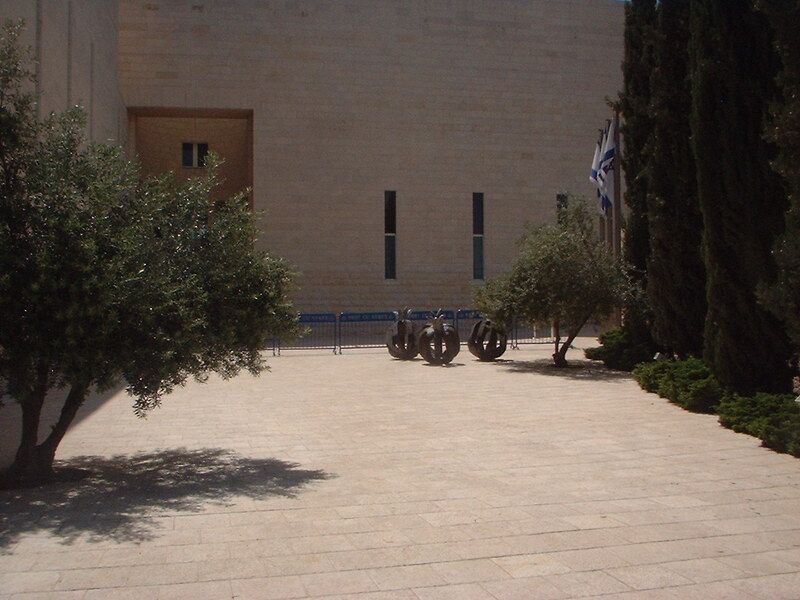 תמונה עריכתית: פער הארכיון בזכויות אדם ואלימות נגד נשים פלסטיניות