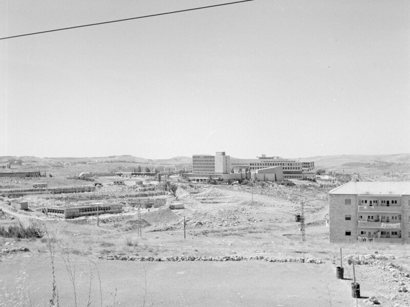 תמונה עריכתית: מה יכולים פעילי דמוקרטיה במדינות ערב לצפות מהאיחוד האירופי?
